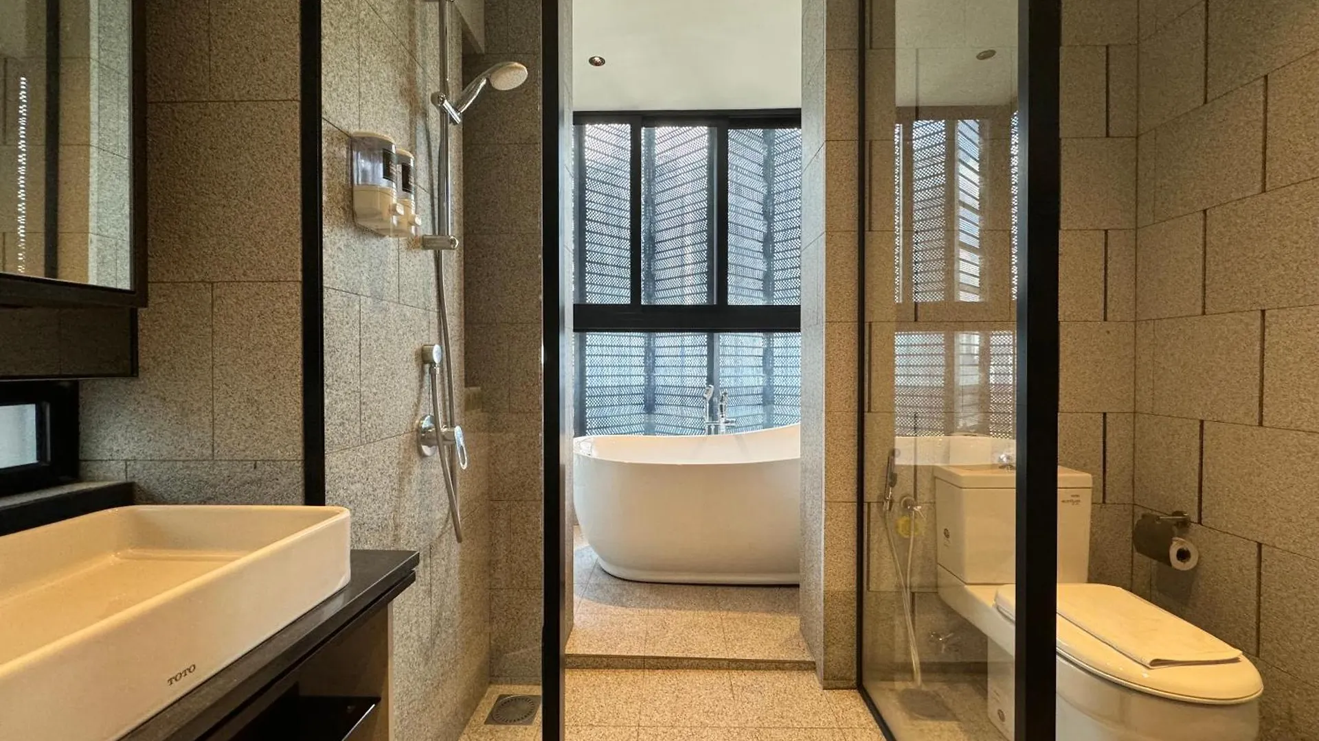 Aparthotel Scarletz Suites Klcc By Wsd Kuala Lumpur