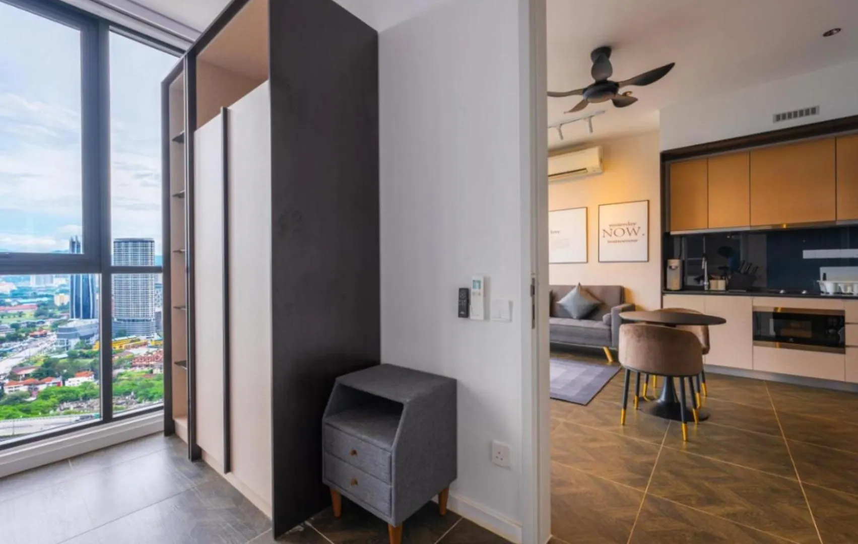 Aparthotel Scarletz Suites Klcc By Wsd Kuala Lumpur